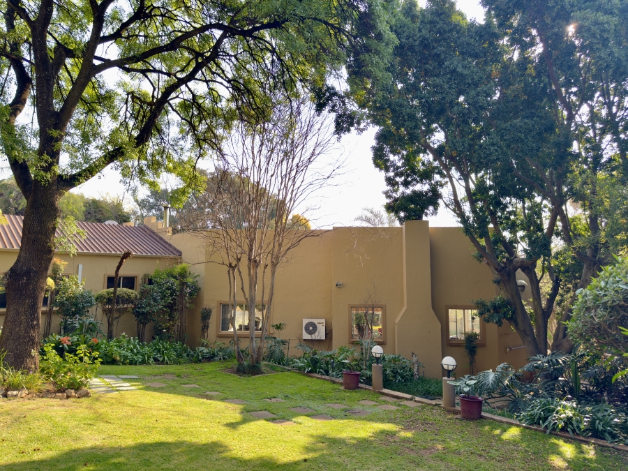 4 Bedroom Property for Sale in Waterkloof Ridge Gauteng