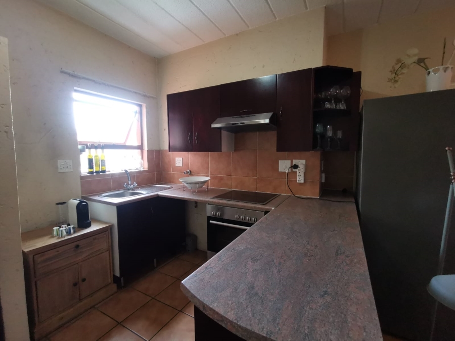2 Bedroom Property for Sale in Sunninghill Gauteng