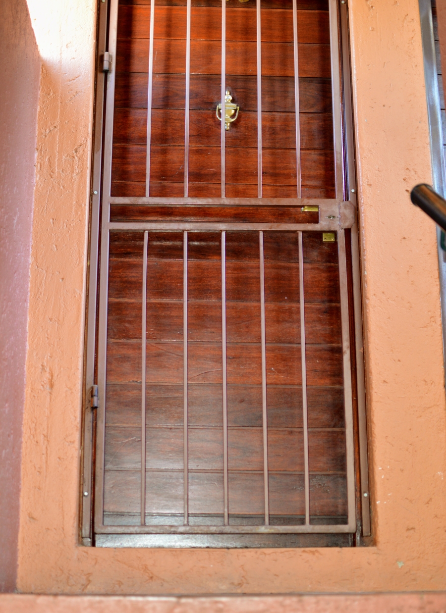 2 Bedroom Property for Sale in Sunninghill Gauteng