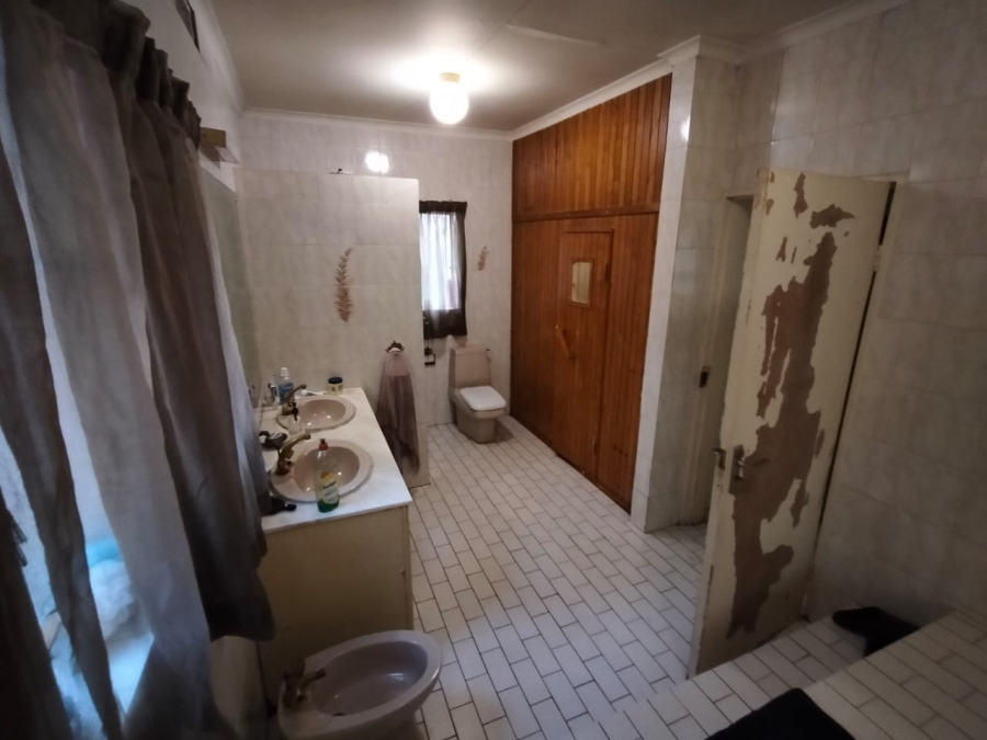 3 Bedroom Property for Sale in Vanderbijlpark SW 5 Gauteng