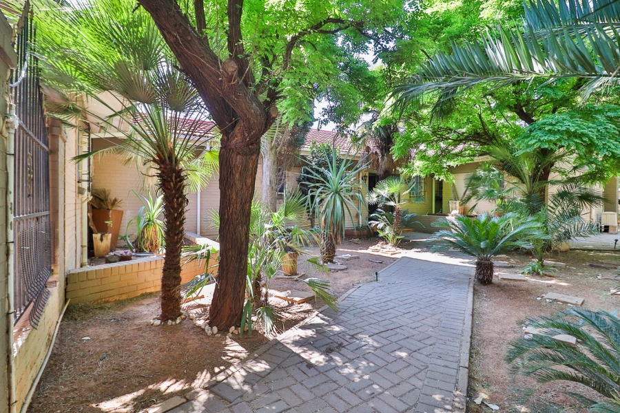 3 Bedroom Property for Sale in Vanderbijlpark SW 5 Gauteng