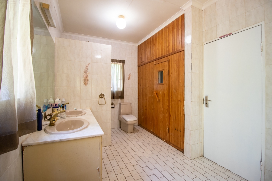 3 Bedroom Property for Sale in Vanderbijlpark SW 5 Gauteng