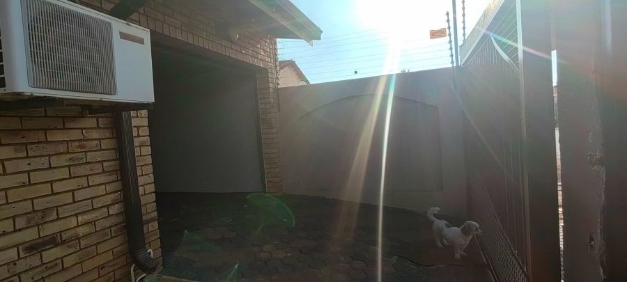 3 Bedroom Property for Sale in Lenasia Ext 10 Gauteng