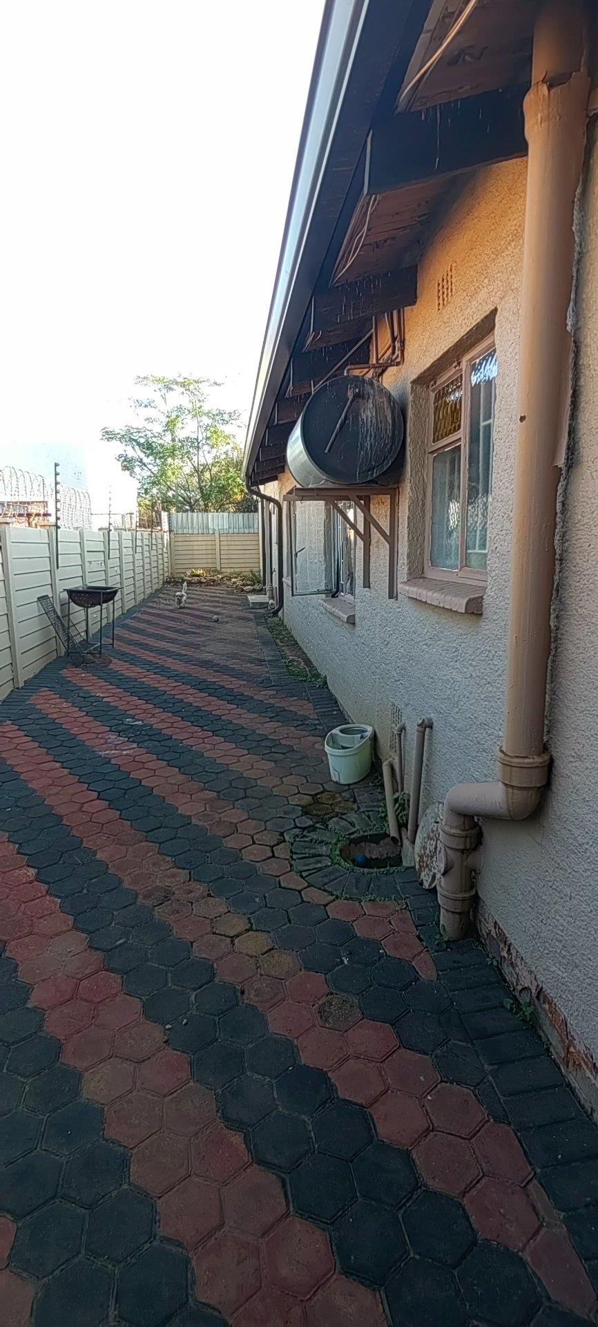 3 Bedroom Property for Sale in Lenasia Ext 10 Gauteng