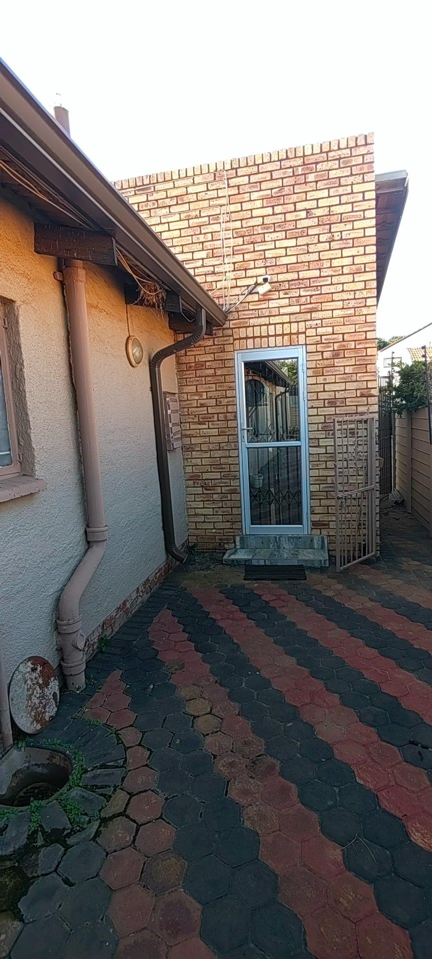 3 Bedroom Property for Sale in Lenasia Ext 10 Gauteng
