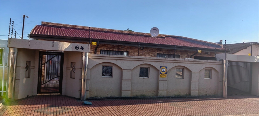 3 Bedroom Property for Sale in Lenasia Ext 10 Gauteng