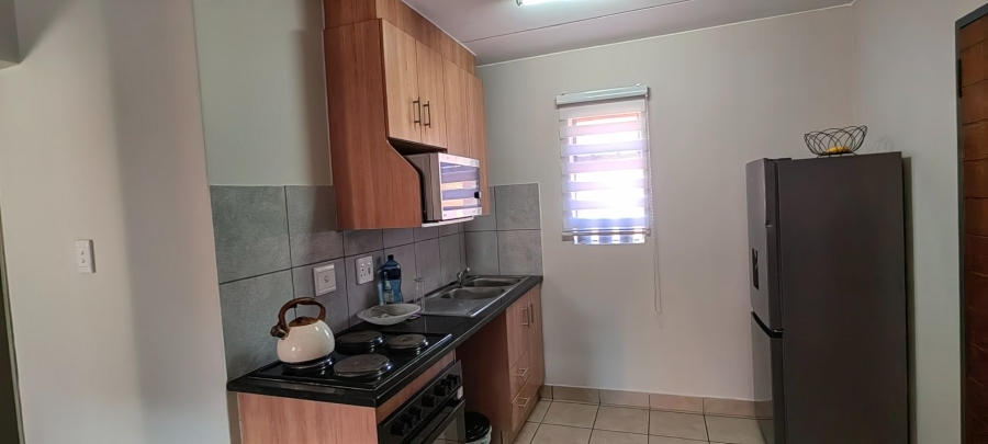 2 Bedroom Property for Sale in Olifantsvlei Gauteng