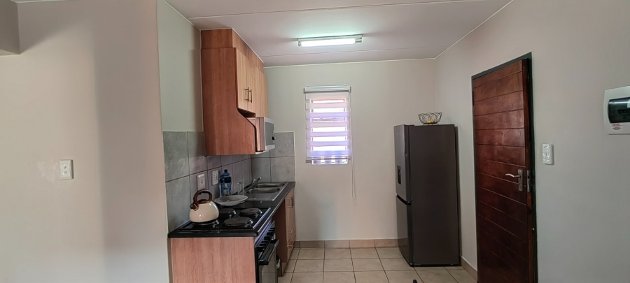 2 Bedroom Property for Sale in Olifantsvlei Gauteng