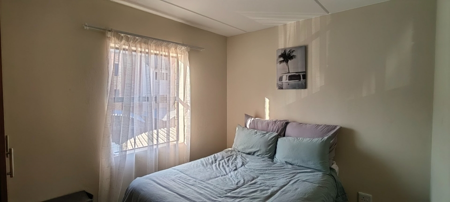 2 Bedroom Property for Sale in Olifantsvlei Gauteng