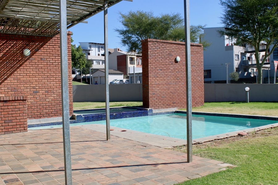 To Let 2 Bedroom Property for Rent in Carlswald Gauteng