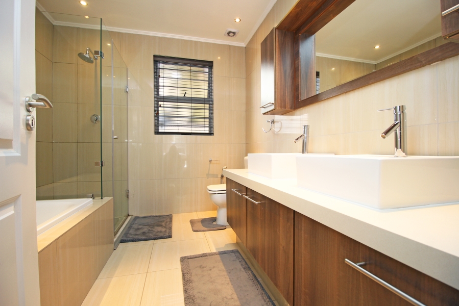 3 Bedroom Property for Sale in Houghton Estate Gauteng