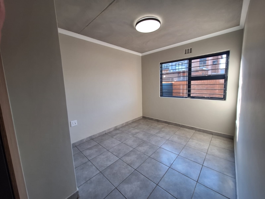 2 Bedroom Property for Sale in Sinoville Gauteng