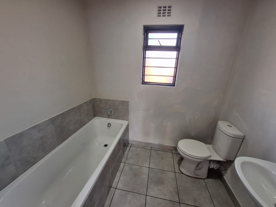 2 Bedroom Property for Sale in Sinoville Gauteng