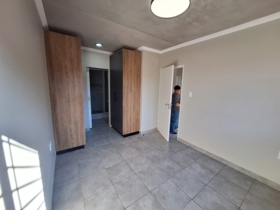 2 Bedroom Property for Sale in Sinoville Gauteng