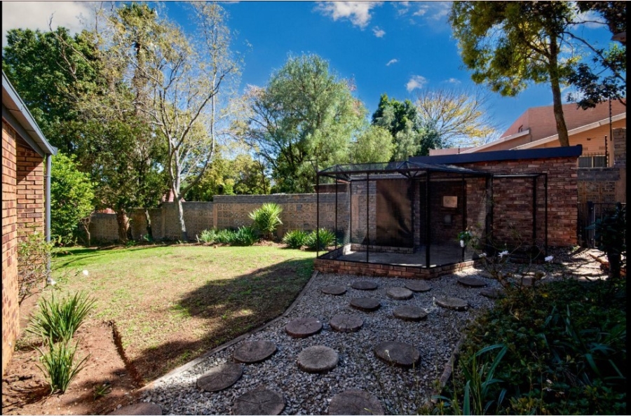 5 Bedroom Property for Sale in Halfway House Gauteng