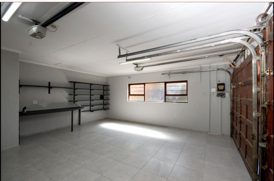 5 Bedroom Property for Sale in Halfway House Gauteng