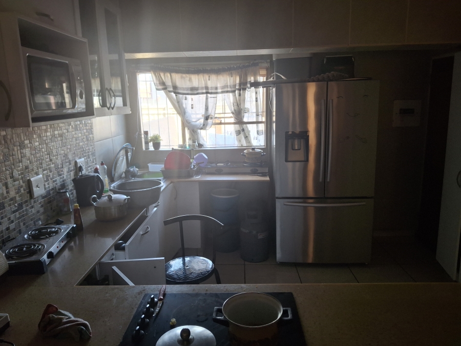 2 Bedroom Property for Sale in Edleen Gauteng