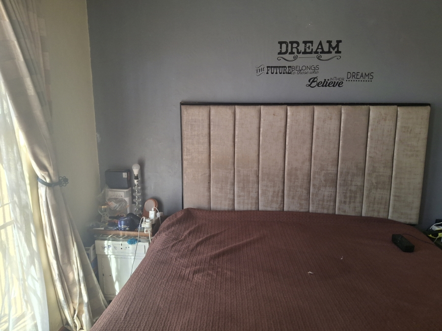 2 Bedroom Property for Sale in Edleen Gauteng