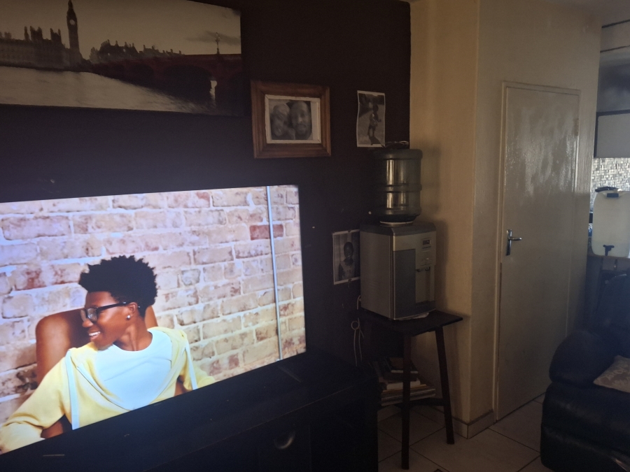 2 Bedroom Property for Sale in Edleen Gauteng