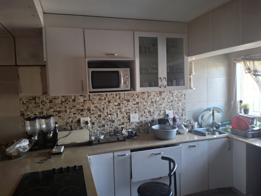 2 Bedroom Property for Sale in Edleen Gauteng