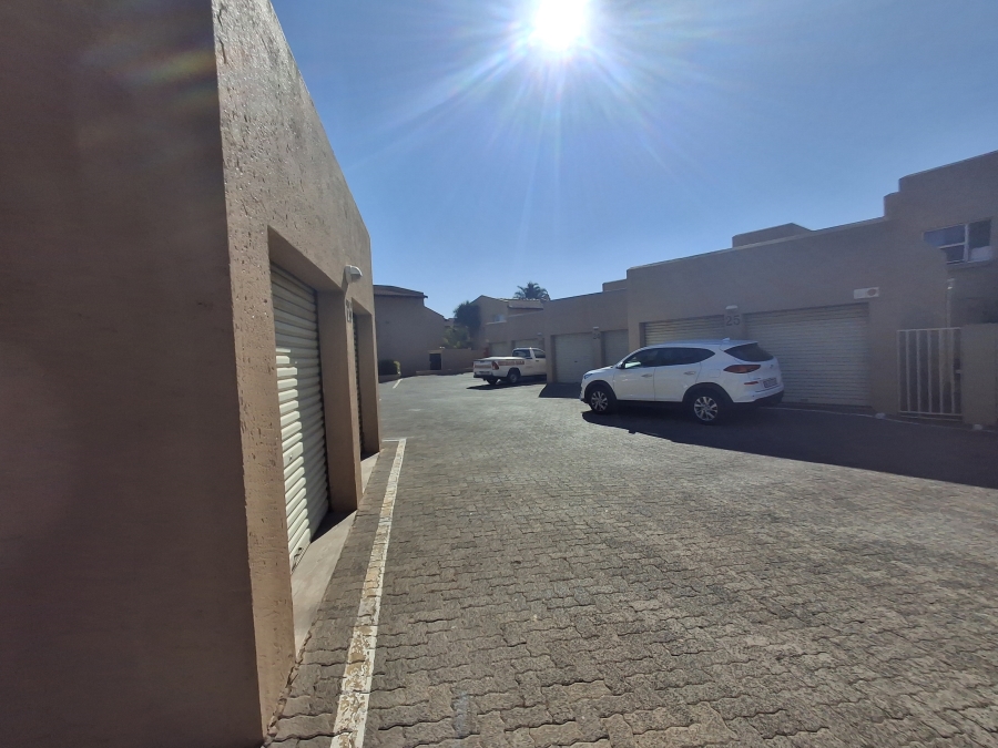 2 Bedroom Property for Sale in Edleen Gauteng