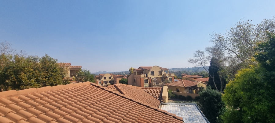 To Let 2 Bedroom Property for Rent in Douglasdale Gauteng