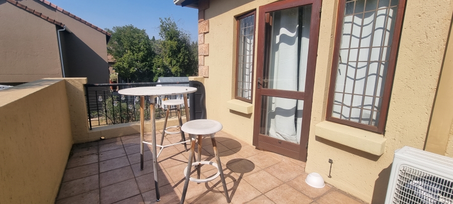 To Let 2 Bedroom Property for Rent in Douglasdale Gauteng