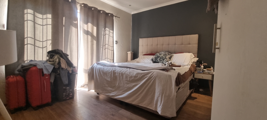 To Let 2 Bedroom Property for Rent in Douglasdale Gauteng