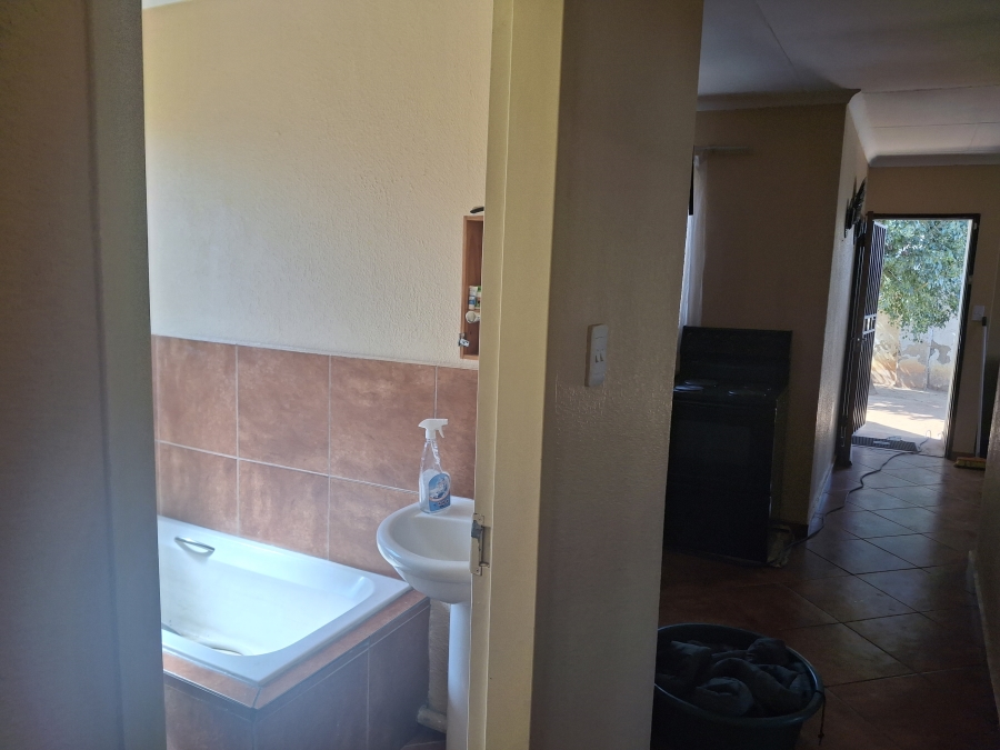 3 Bedroom Property for Sale in Birch Acres Gauteng