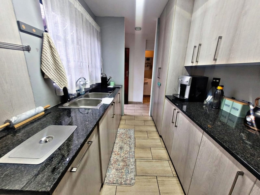 3 Bedroom Property for Sale in Hennopspark Gauteng