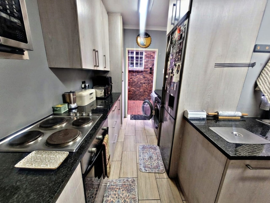 3 Bedroom Property for Sale in Hennopspark Gauteng