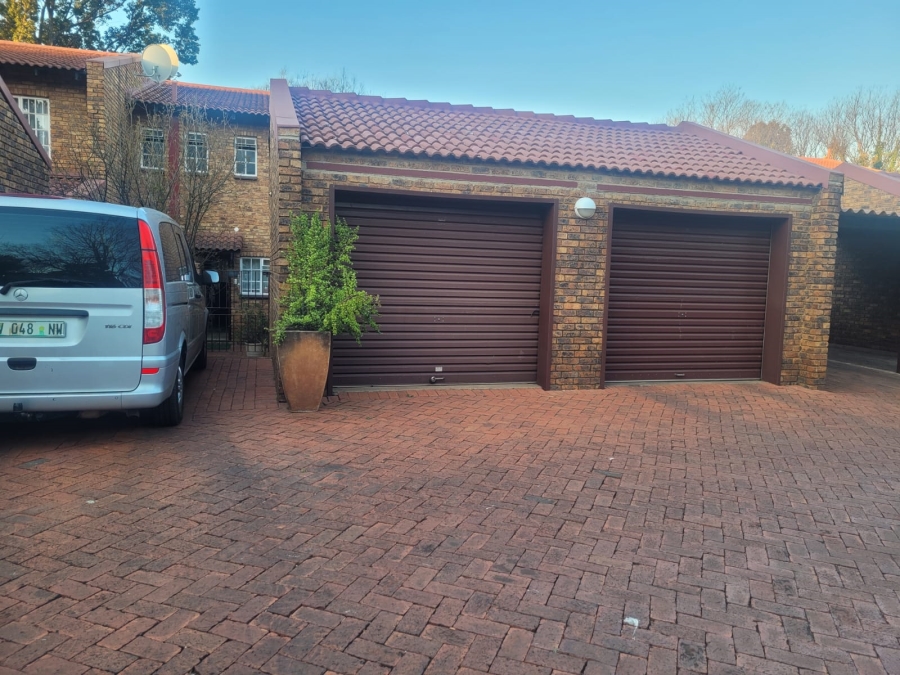 3 Bedroom Property for Sale in Hennopspark Gauteng