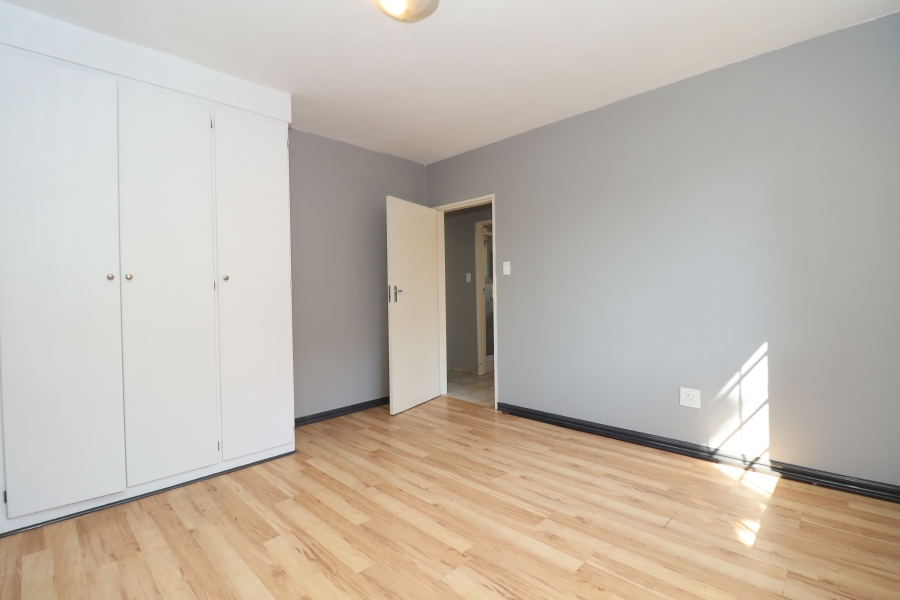 To Let 3 Bedroom Property for Rent in Bromhof Gauteng