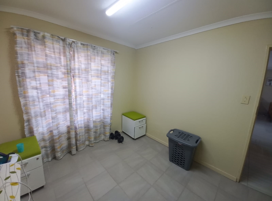 2 Bedroom Property for Sale in Weavind Park Gauteng