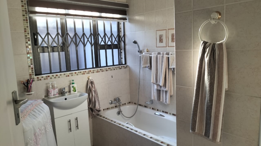 4 Bedroom Property for Sale in Brenthurst Gauteng