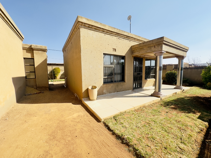 1 Bedroom Property for Sale in Tsakane Ext 17 Gauteng