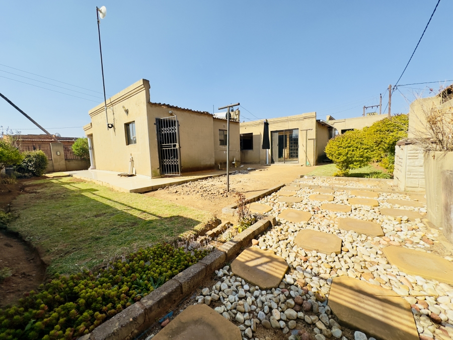 1 Bedroom Property for Sale in Tsakane Ext 17 Gauteng