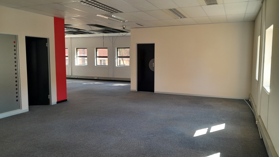 To Let commercial Property for Rent in Randjespark Gauteng