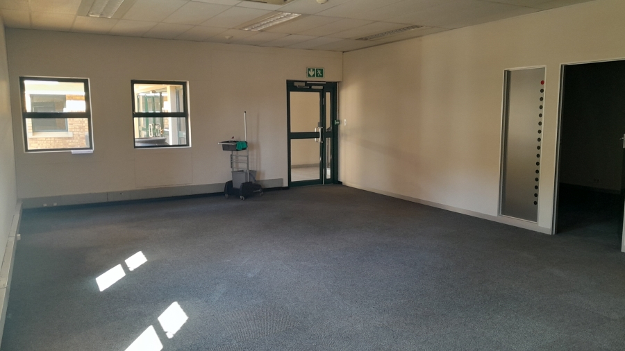 To Let commercial Property for Rent in Randjespark Gauteng