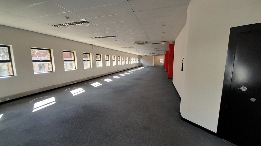 To Let commercial Property for Rent in Randjespark Gauteng
