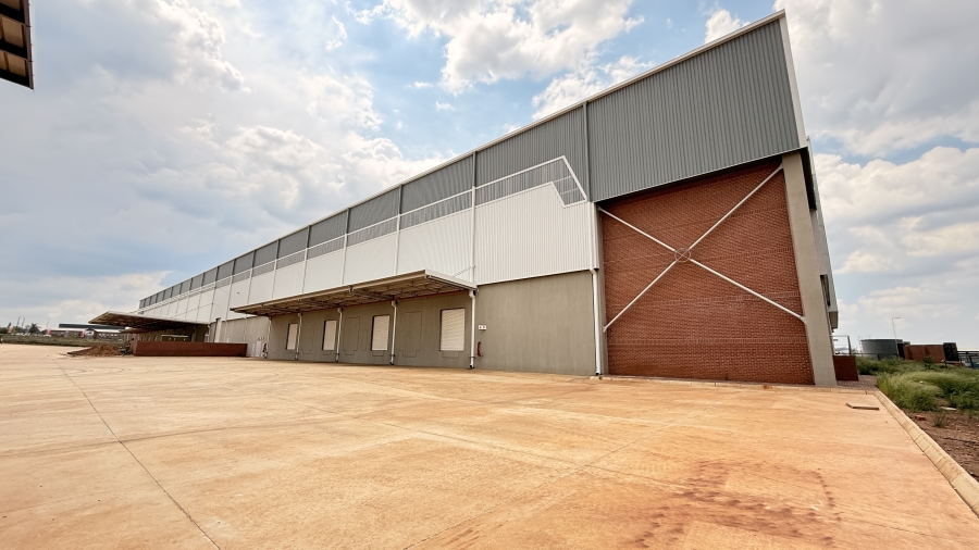 To Let commercial Property for Rent in Louwlardia Gauteng