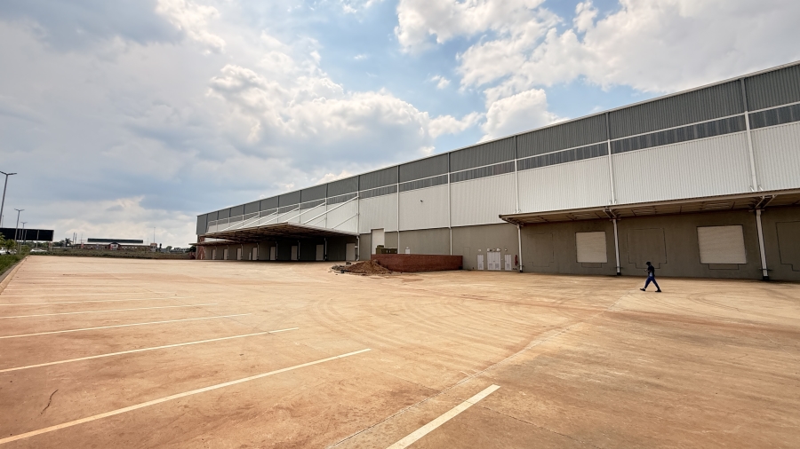 To Let commercial Property for Rent in Louwlardia Gauteng