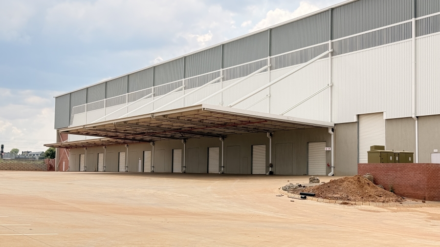 To Let commercial Property for Rent in Louwlardia Gauteng