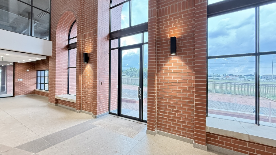 To Let commercial Property for Rent in Louwlardia Gauteng