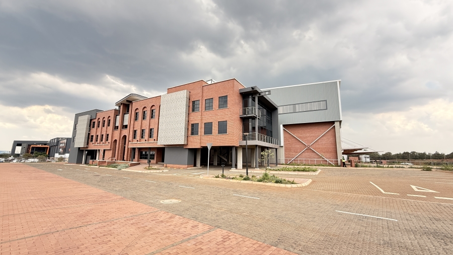 To Let commercial Property for Rent in Louwlardia Gauteng