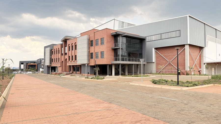 To Let commercial Property for Rent in Louwlardia Gauteng