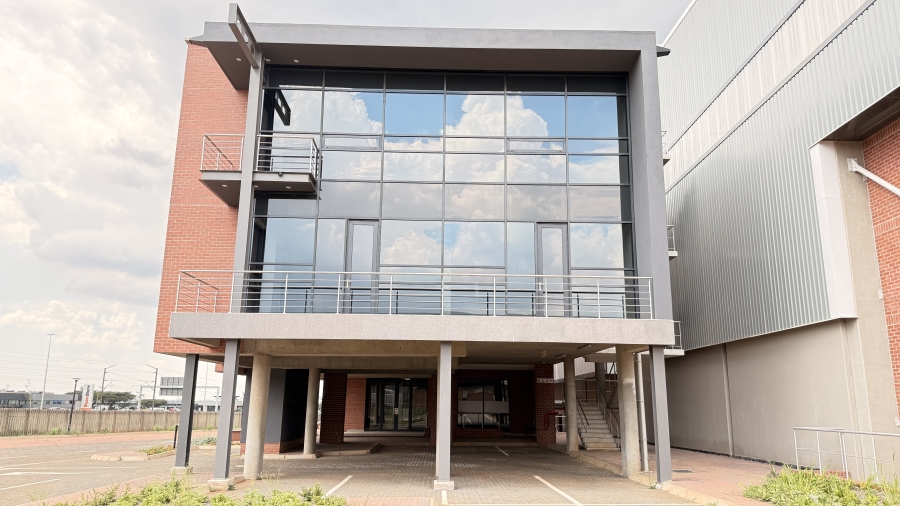 To Let commercial Property for Rent in Louwlardia Gauteng