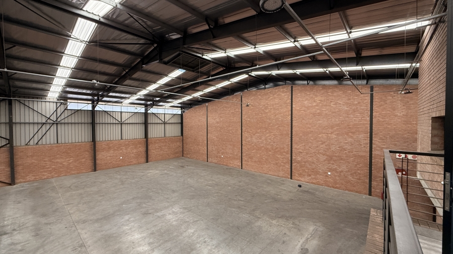 To Let commercial Property for Rent in Clayville Gauteng
