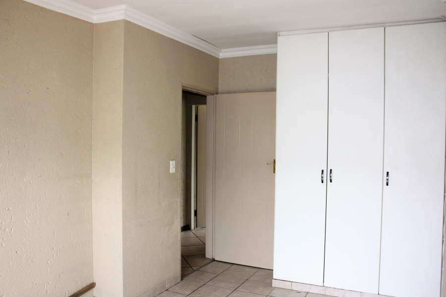To Let 2 Bedroom Property for Rent in Zwartkop Gauteng