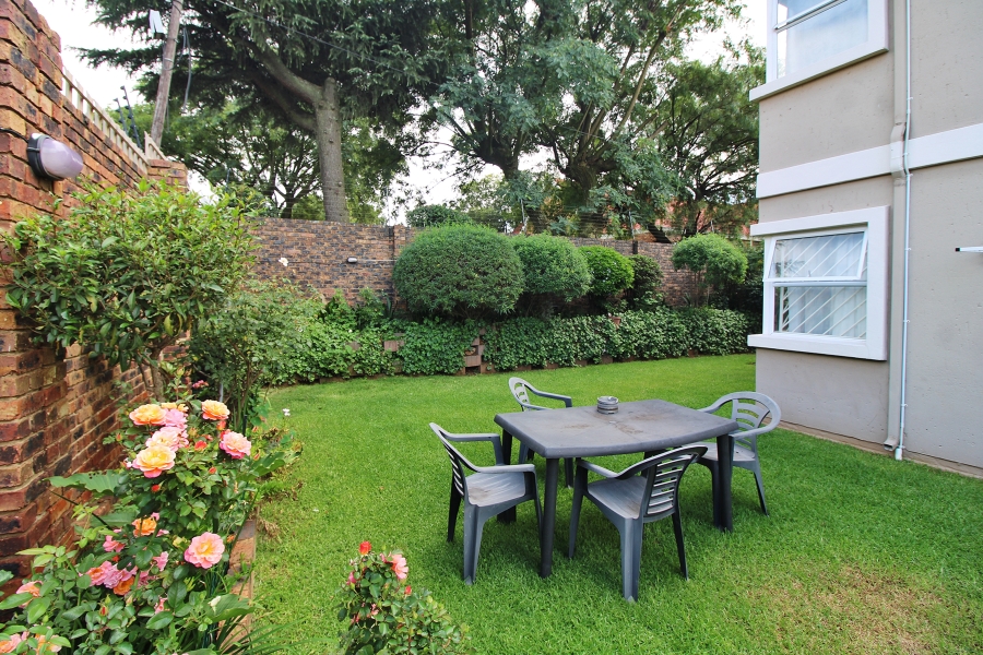 2 Bedroom Property for Sale in Wannenburghoogte Gauteng